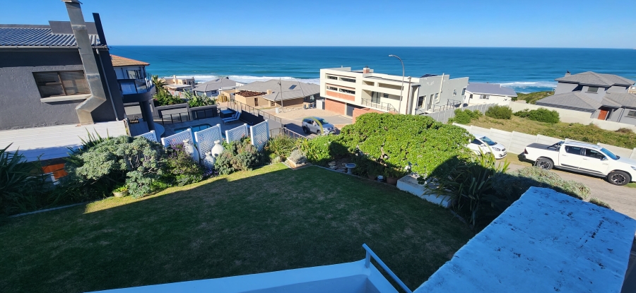 4 Bedroom Property for Sale in Dana Bay Western Cape